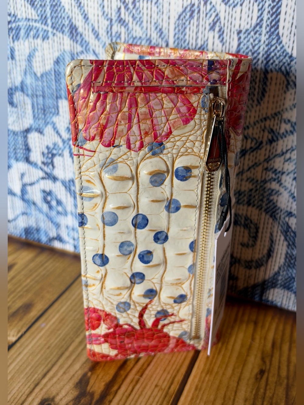BRAHMIN ADY LOBSTER ROLL WALLET LOBSTER SHELLS STARFISH NWT Similar CHATTAWAY - Picture 2 of 7